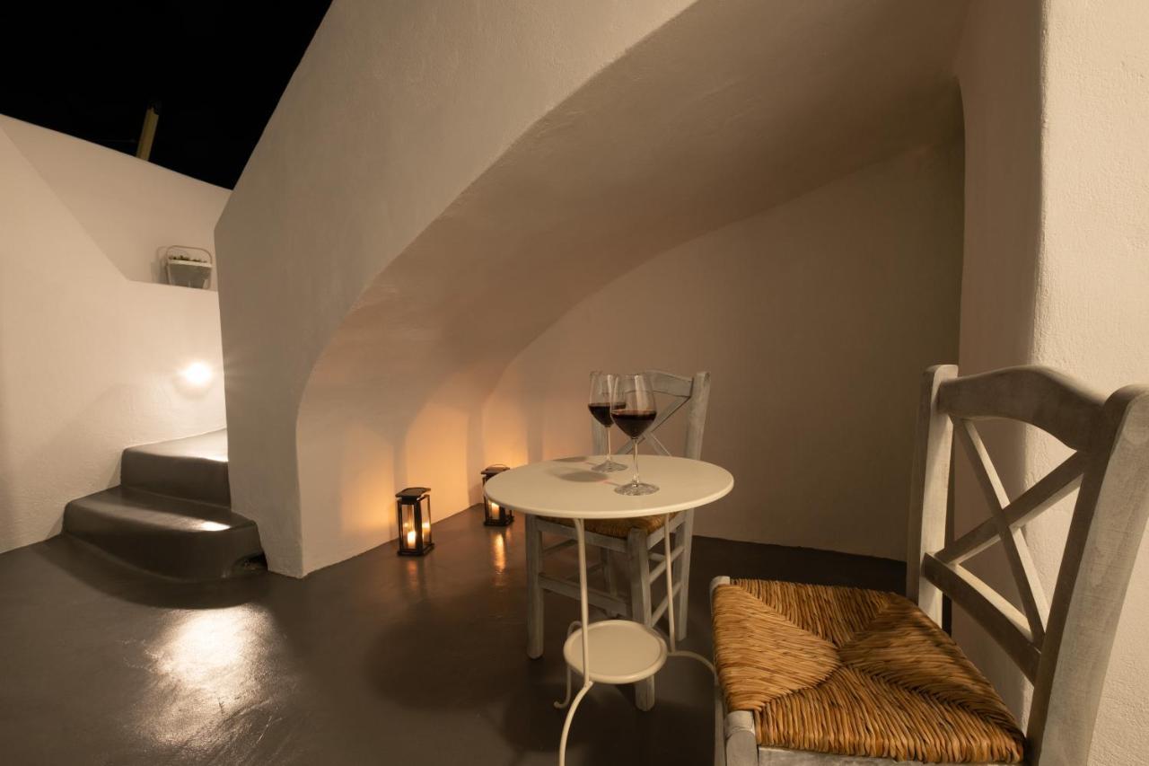 White Orchid Cave House & Studio Pýrgos Exteriör bild